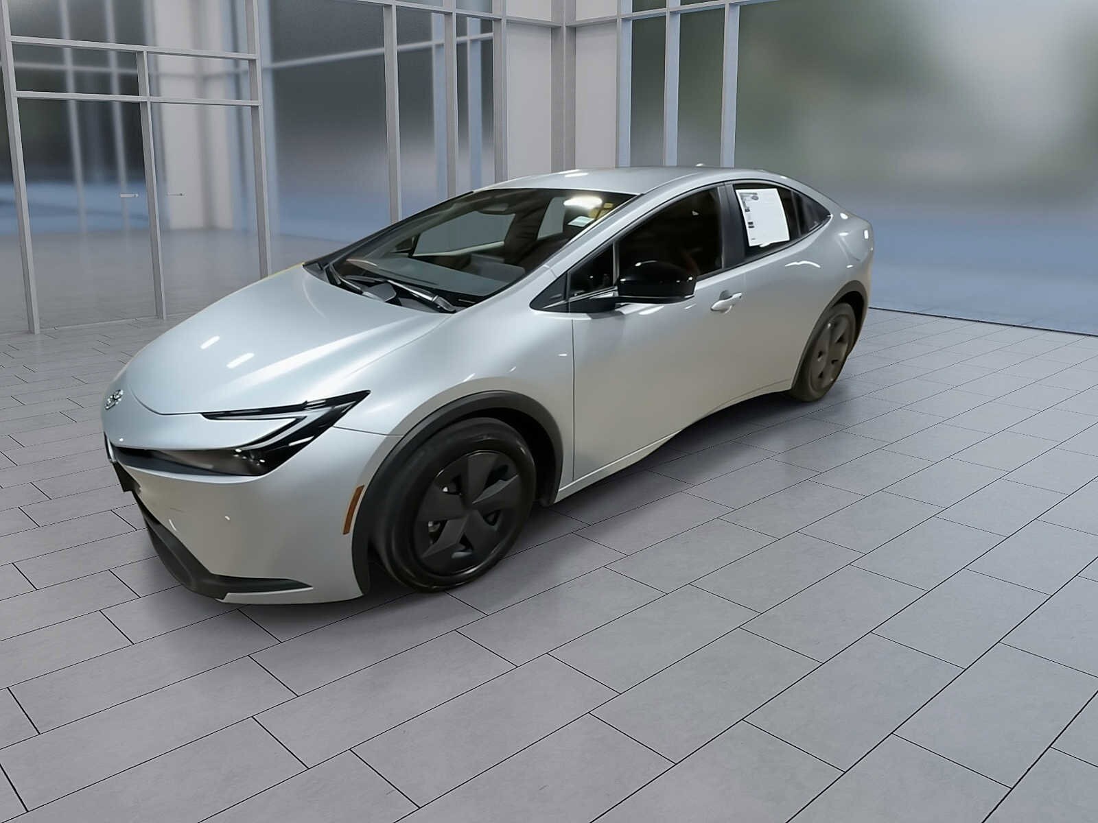 2024 Toyota Prius LE photo 4