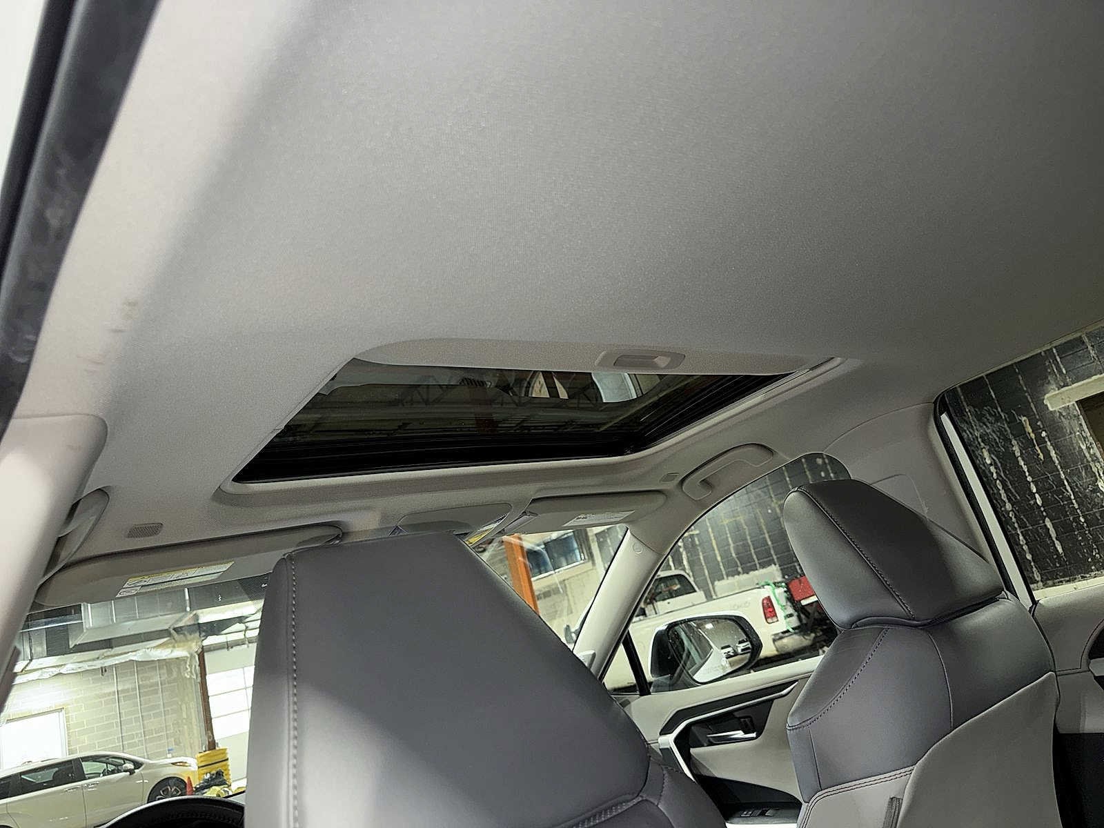 Thumbnail: 2023 Toyota RAV4 - 24