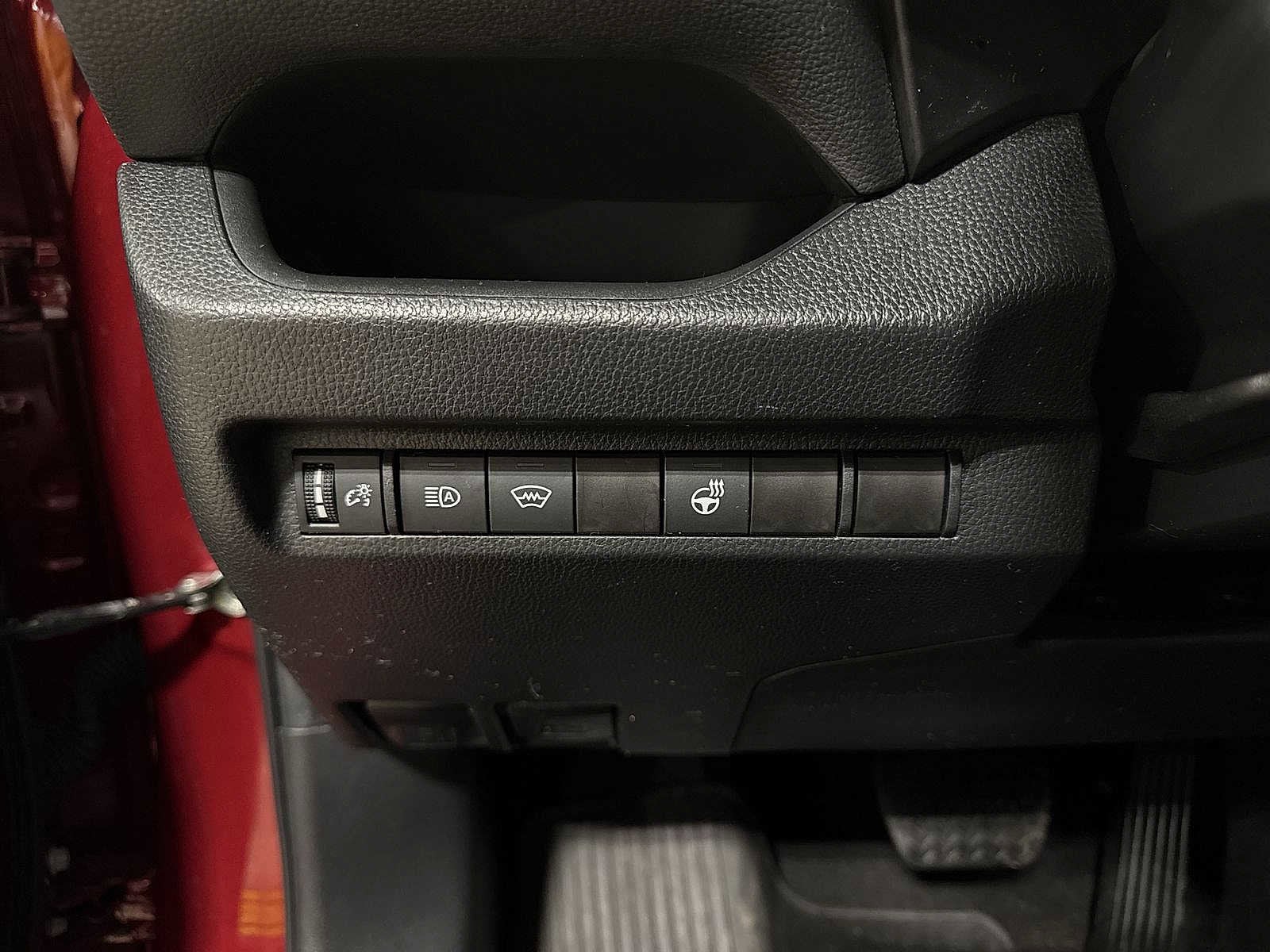 Thumbnail: 2023 Toyota RAV4 - 29