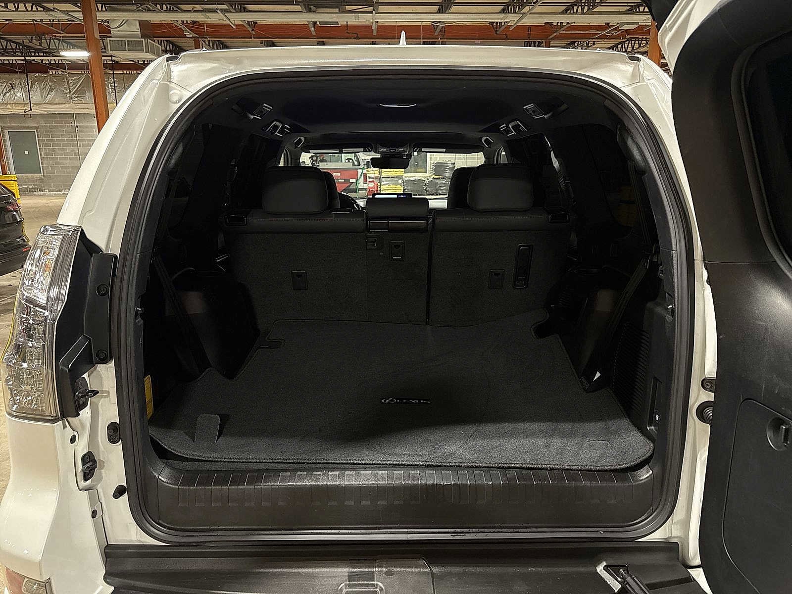 Thumbnail: 2023 Lexus GX - 11