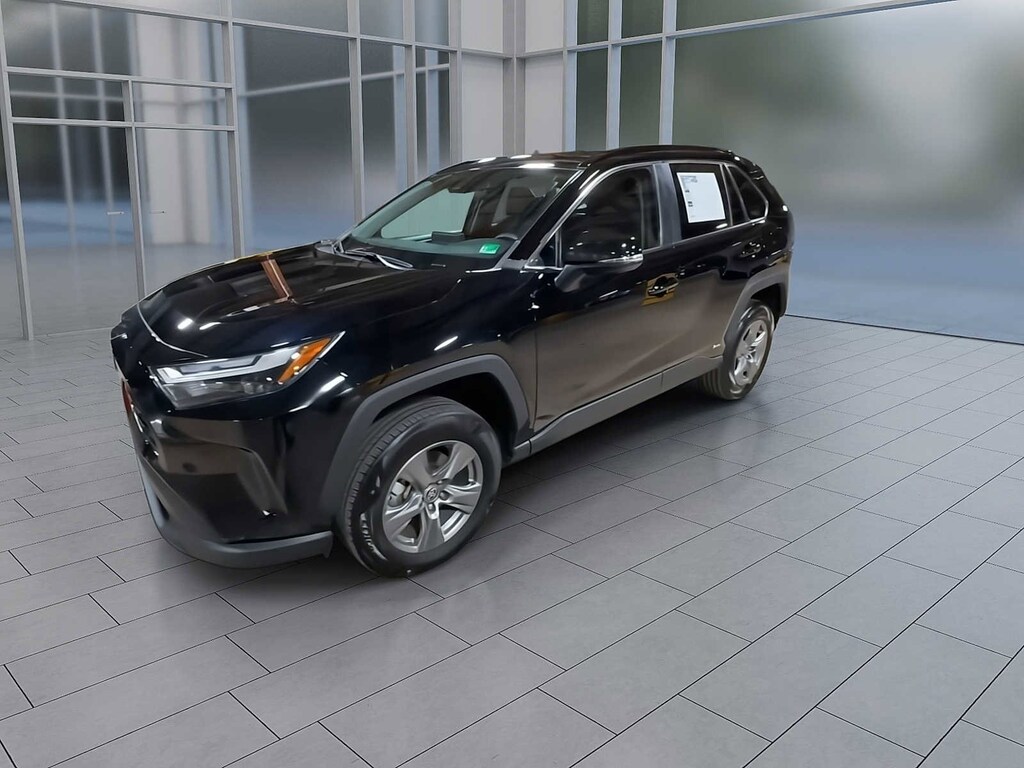 Used 2024 Toyota RAV4 Hybrid XLE SUV