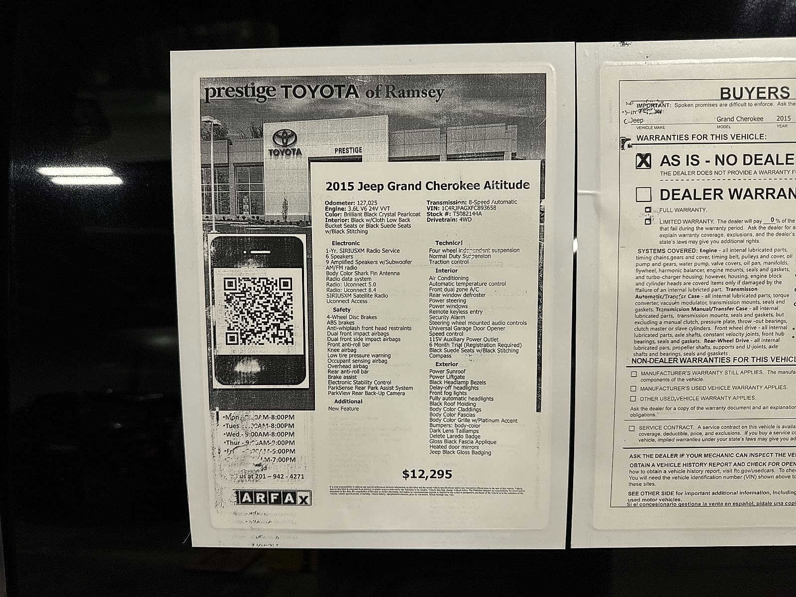 Thumbnail: 2015 Jeep Grand Cherokee - 13