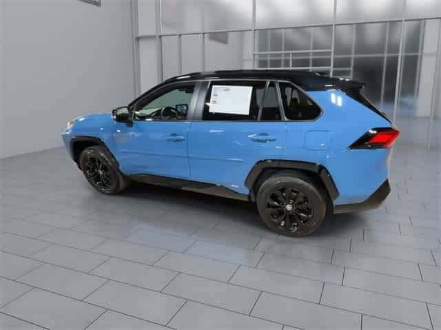 Thumbnail: 2022 Toyota RAV4 - 6