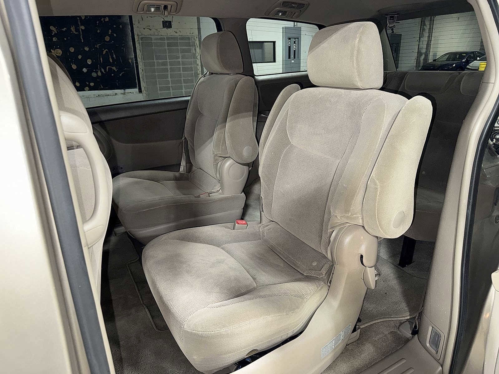 Thumbnail: 2007 Toyota Sienna - 17