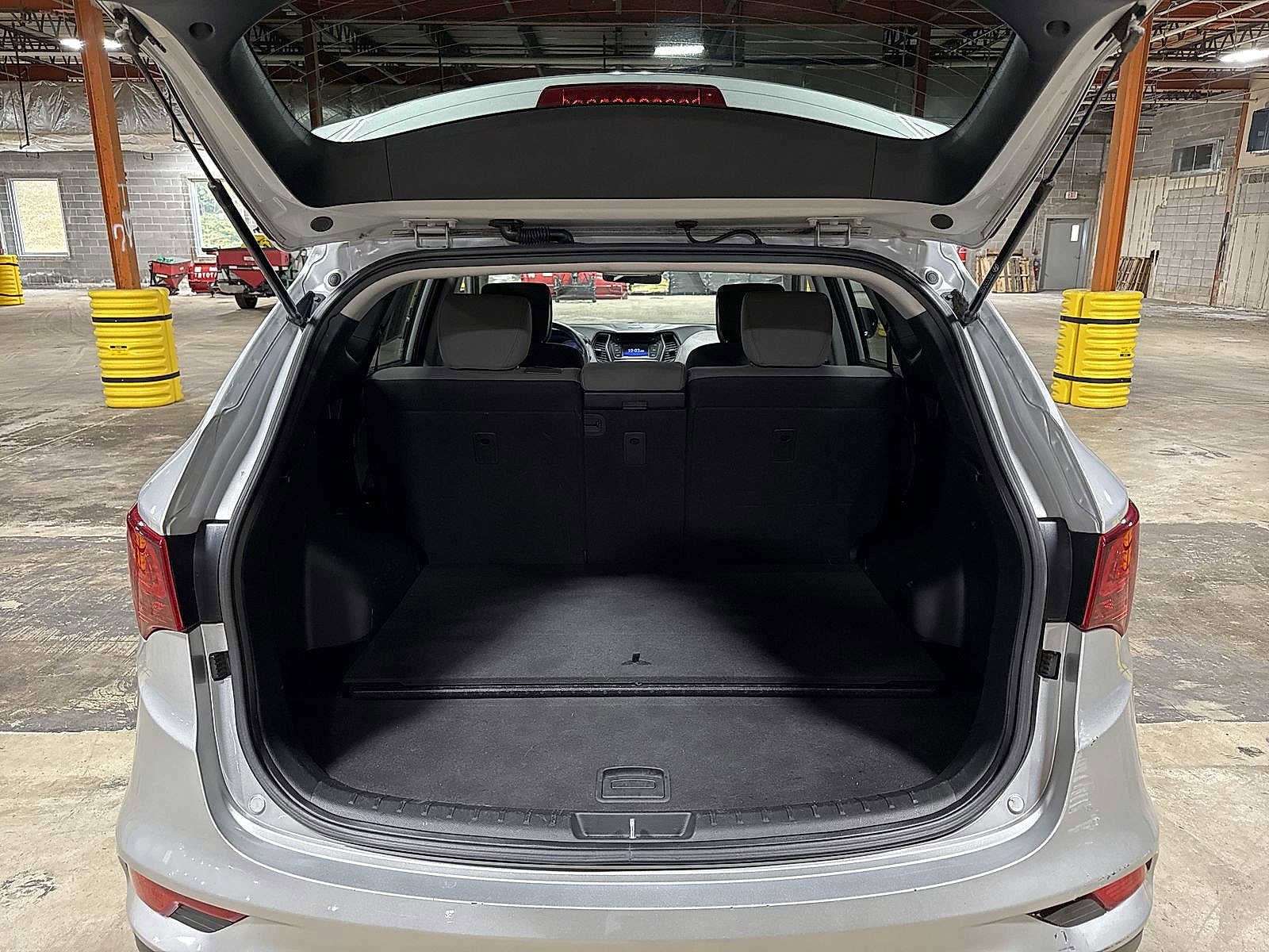 Thumbnail: 2017 Hyundai Santa Fe - 11