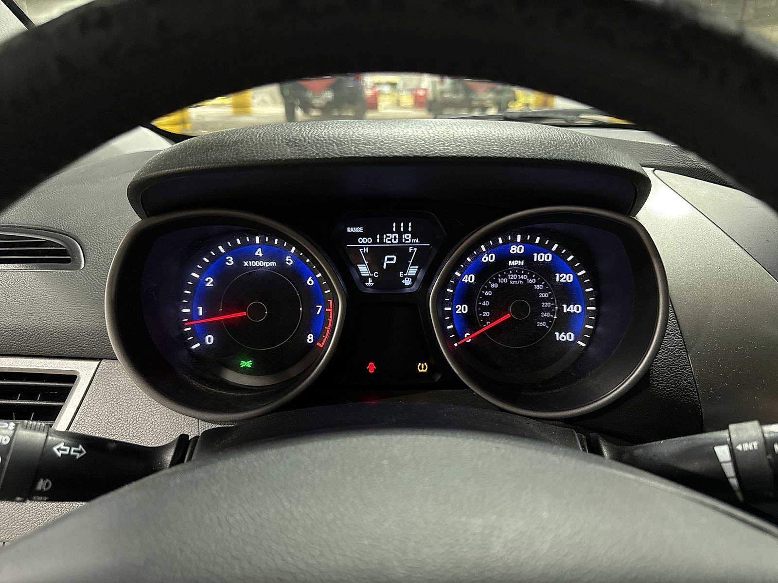 Thumbnail: 2013 Hyundai Elantra - 33