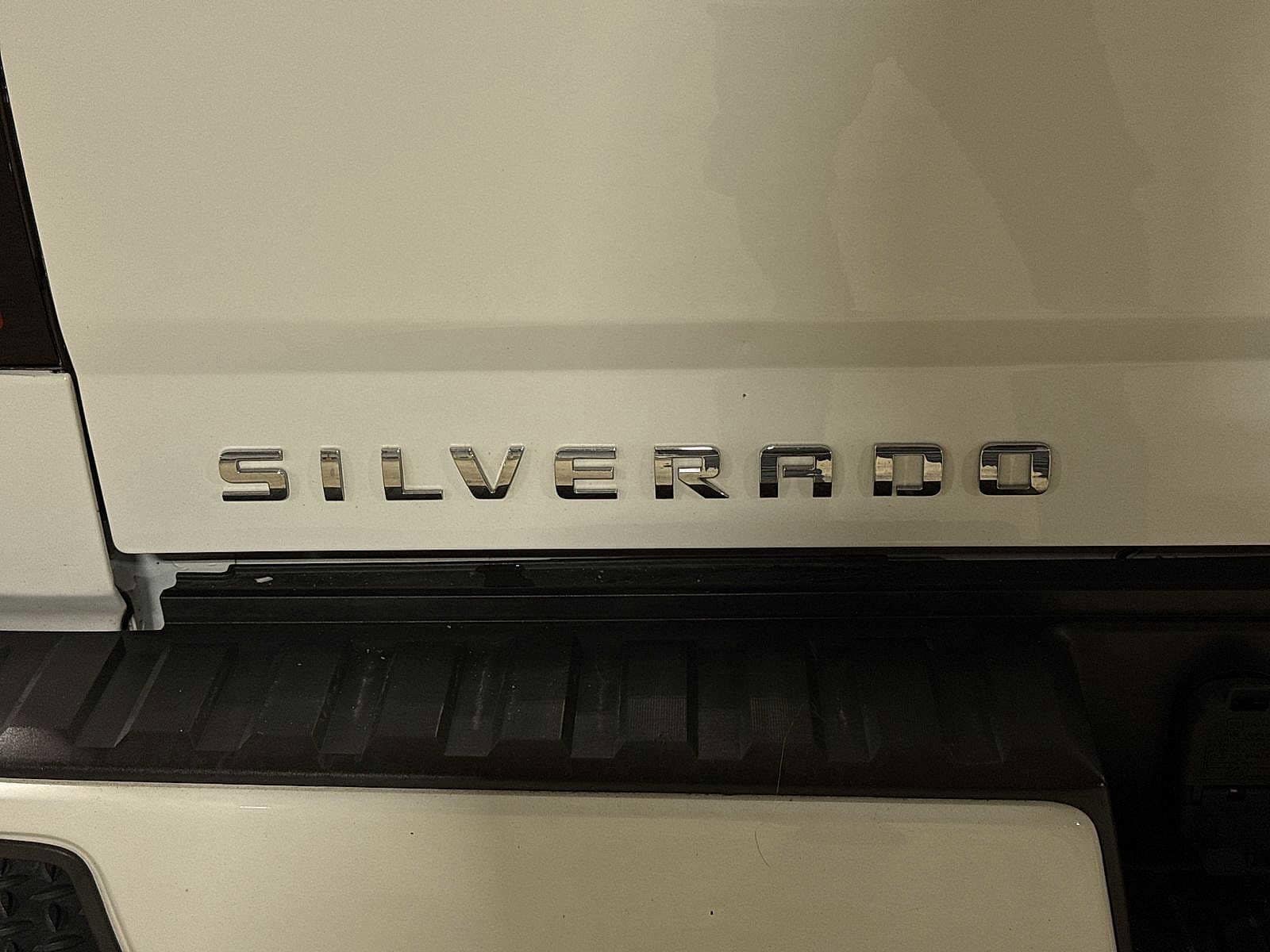 Thumbnail: 2018 Chevrolet Silverado 1500 - 24