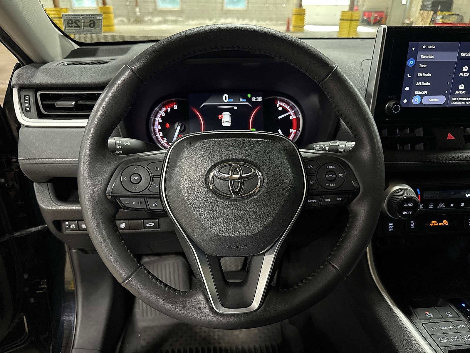 Thumbnail: 2024 Toyota RAV4 - 18