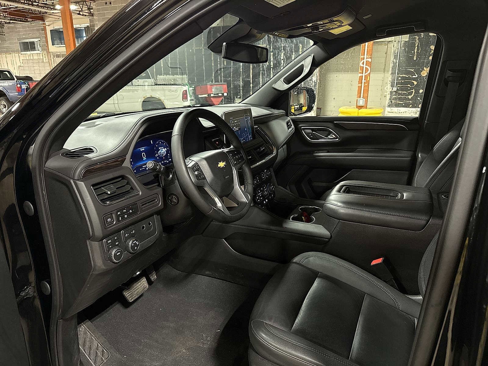 Thumbnail: 2023 Chevrolet Suburban - 31