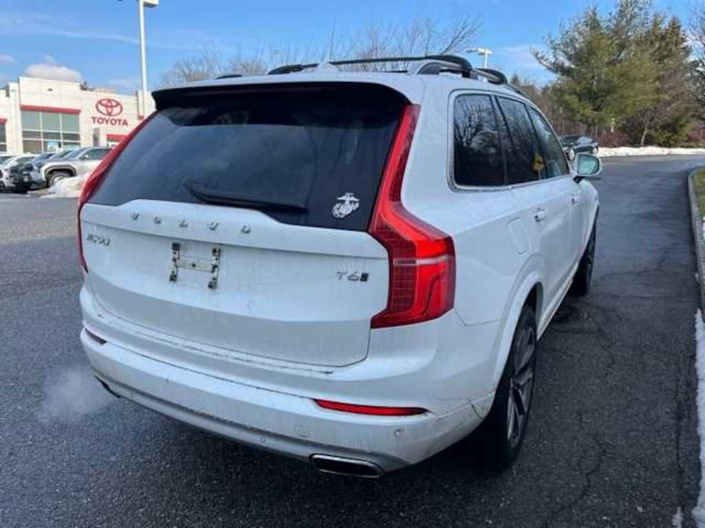 Used 2019 Volvo XC90 T6 Momentum SUV
