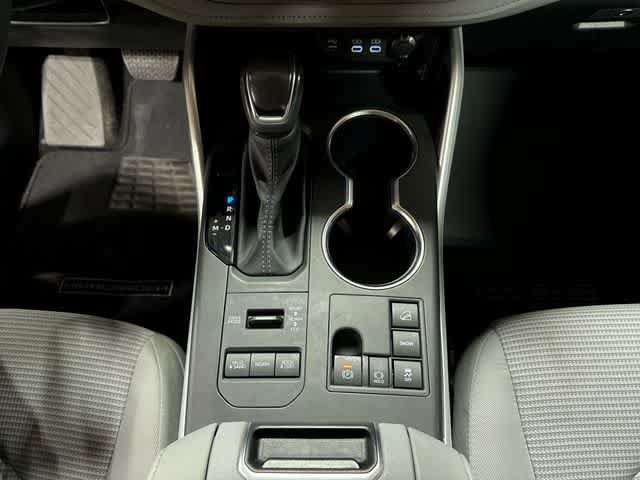 Thumbnail: 2024 Toyota Highlander - 31