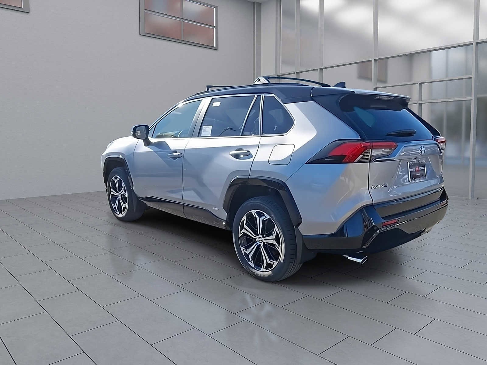 Thumbnail: 2025 Toyota RAV4 - 9