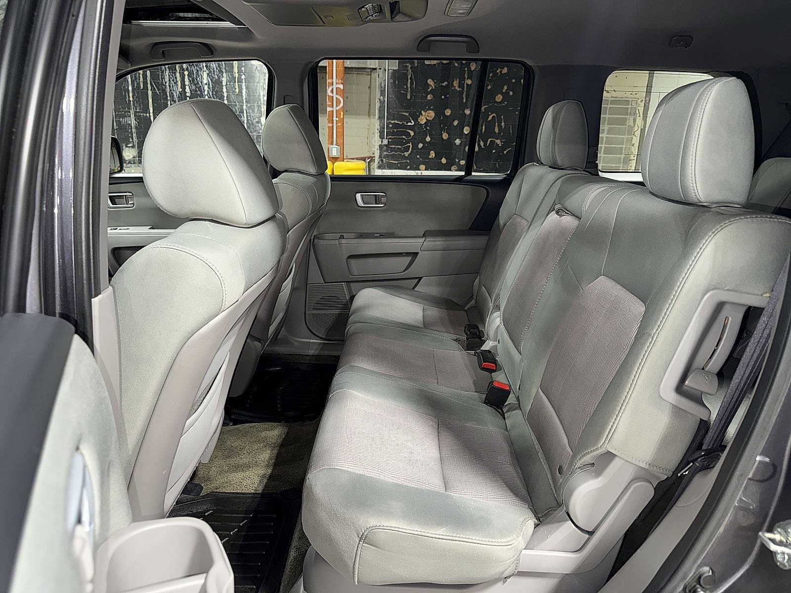 Thumbnail: 2015 Honda Pilot - 16