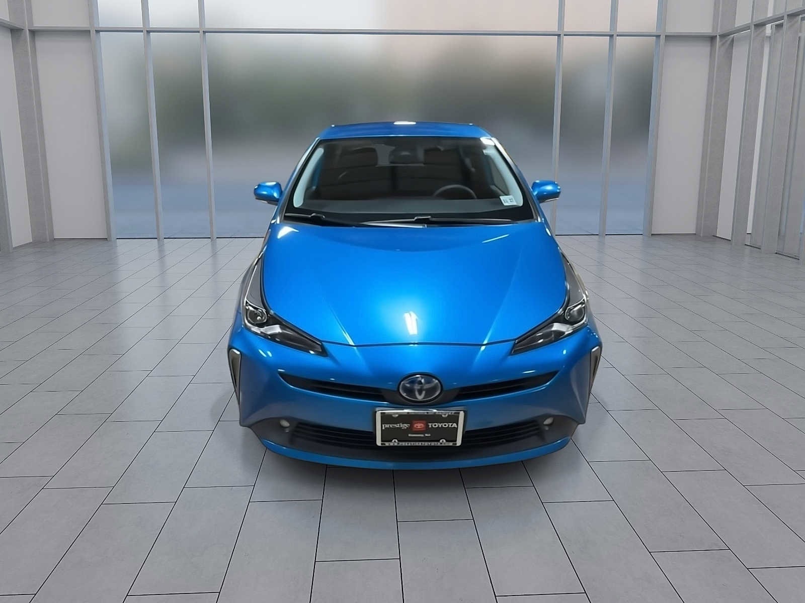 Thumbnail: 2022 Toyota Prius - 3