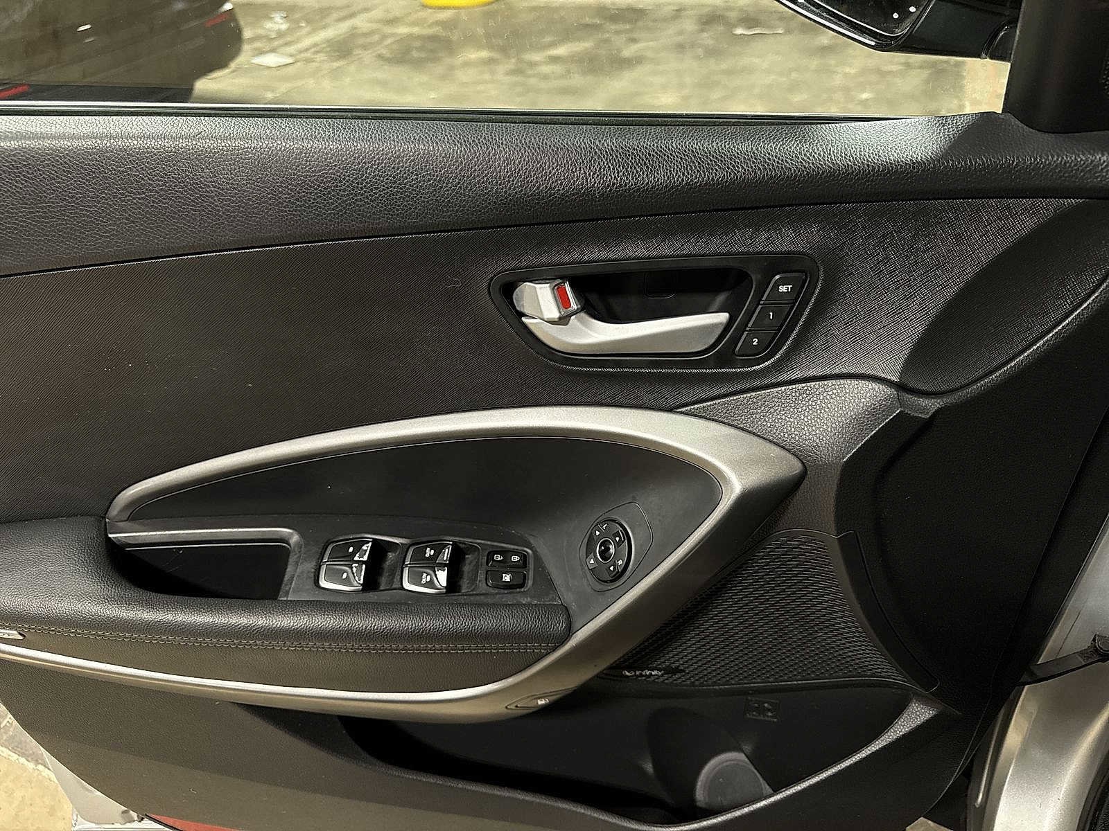 Thumbnail: 2018 Hyundai Santa Fe - 23