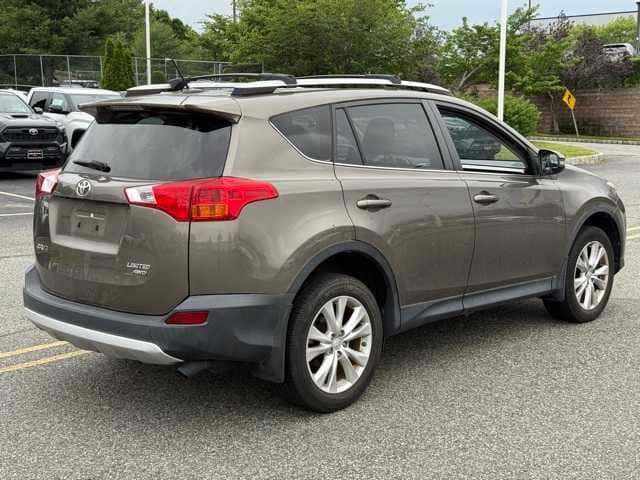 Thumbnail: 2015 Toyota RAV4 - 4