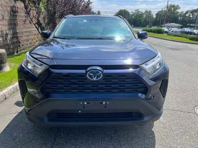 2024 Toyota RAV4 XLE 2