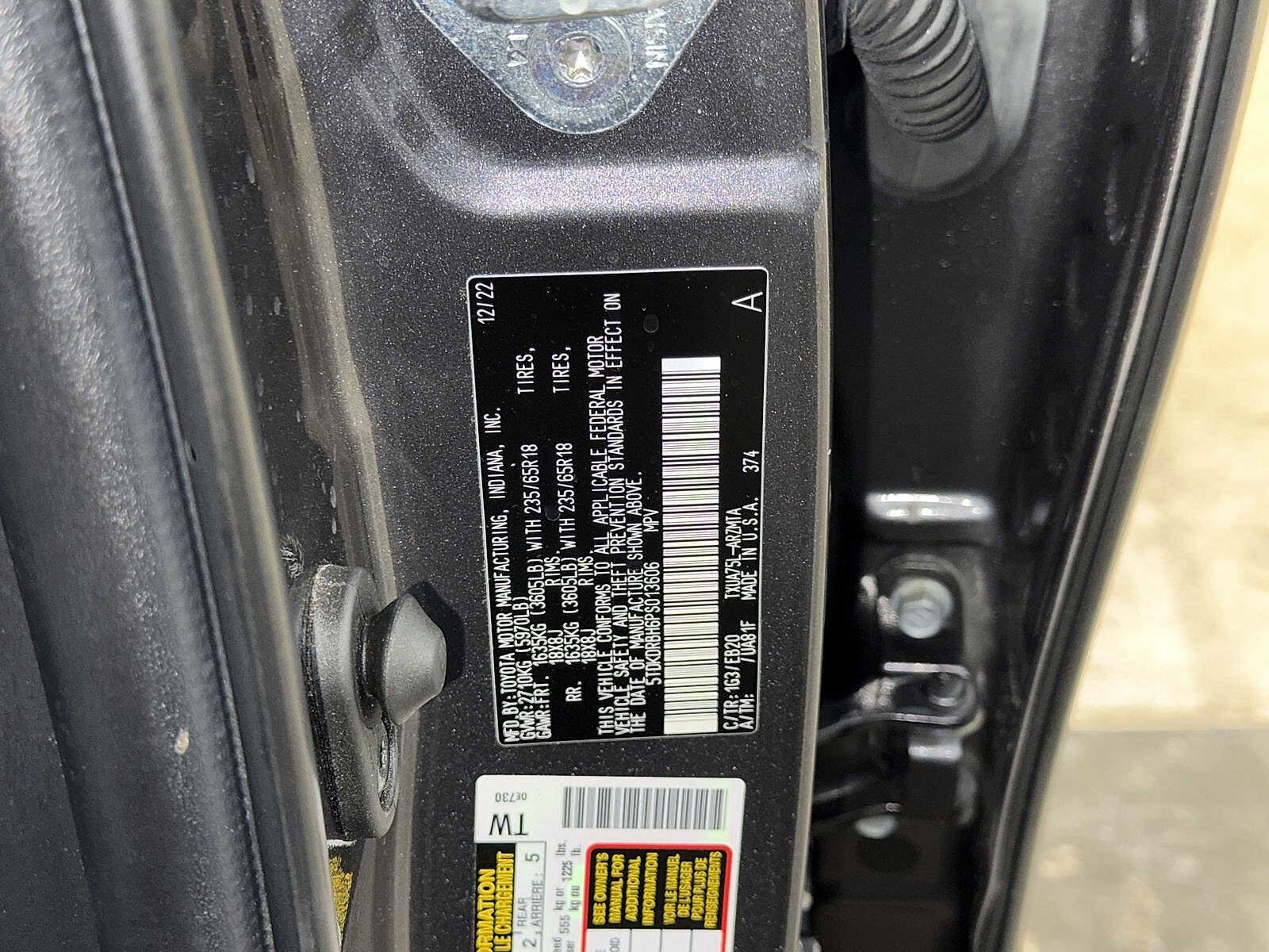 Thumbnail: 2023 Toyota Highlander - 14