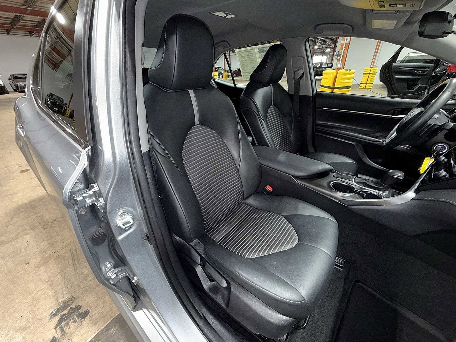 Thumbnail: 2023 Toyota Camry - 16