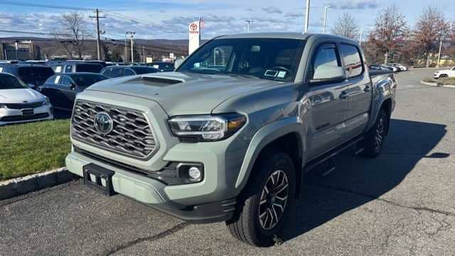 Thumbnail: 2022 Toyota Tacoma - 1