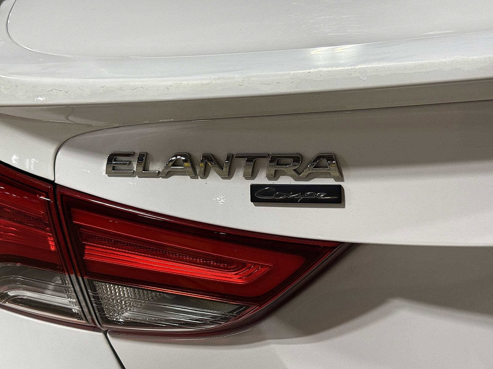 Thumbnail: 2014 Hyundai Elantra - 25