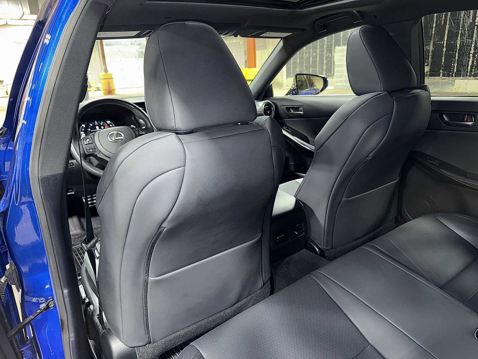 Thumbnail: 2023 Lexus IS - 27