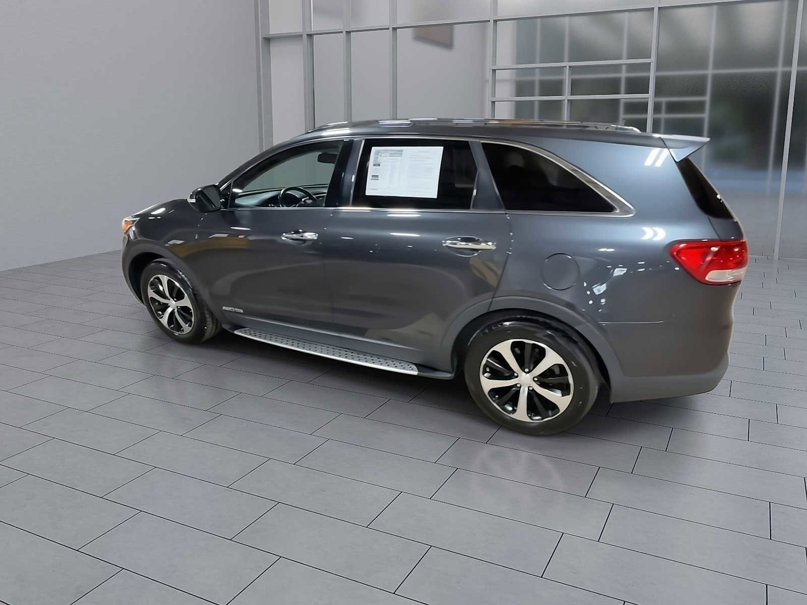 Thumbnail: 2016 Kia Sorento - 6