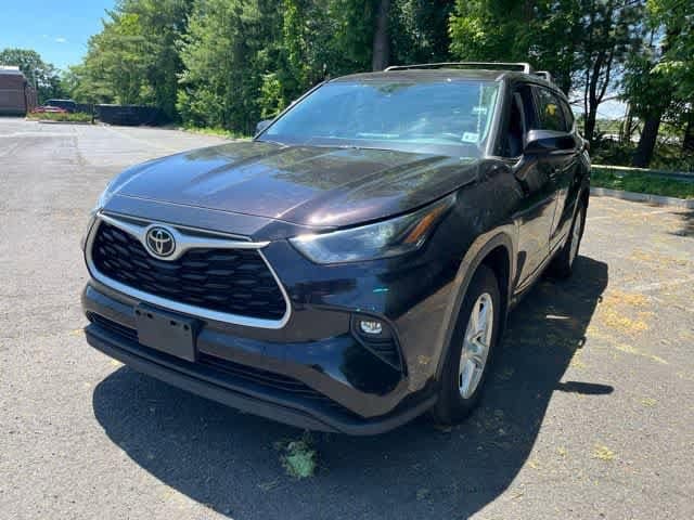 2022 Toyota Highlander LE 4x4 V6's photo
