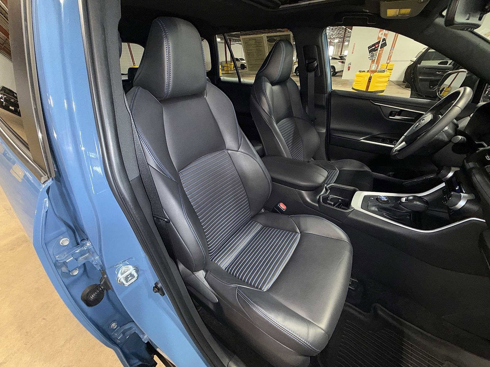 Thumbnail: 2023 Toyota RAV4 - 16