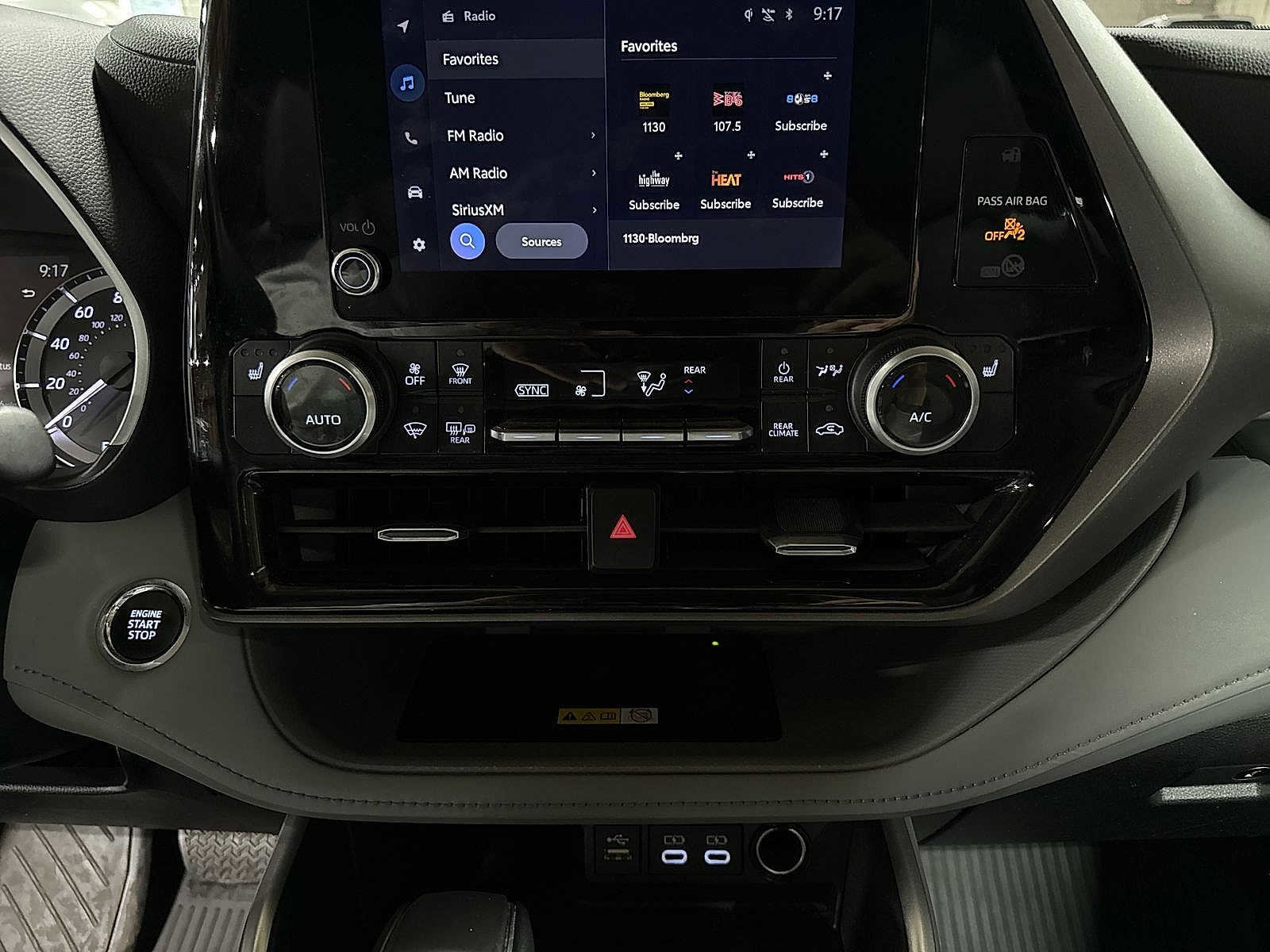 Thumbnail: 2023 Toyota Highlander - 22