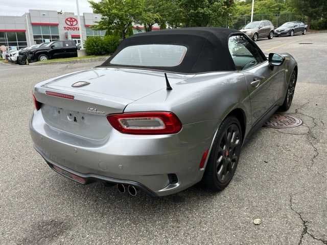 2017 Fiat 124 Spider Abarth 4