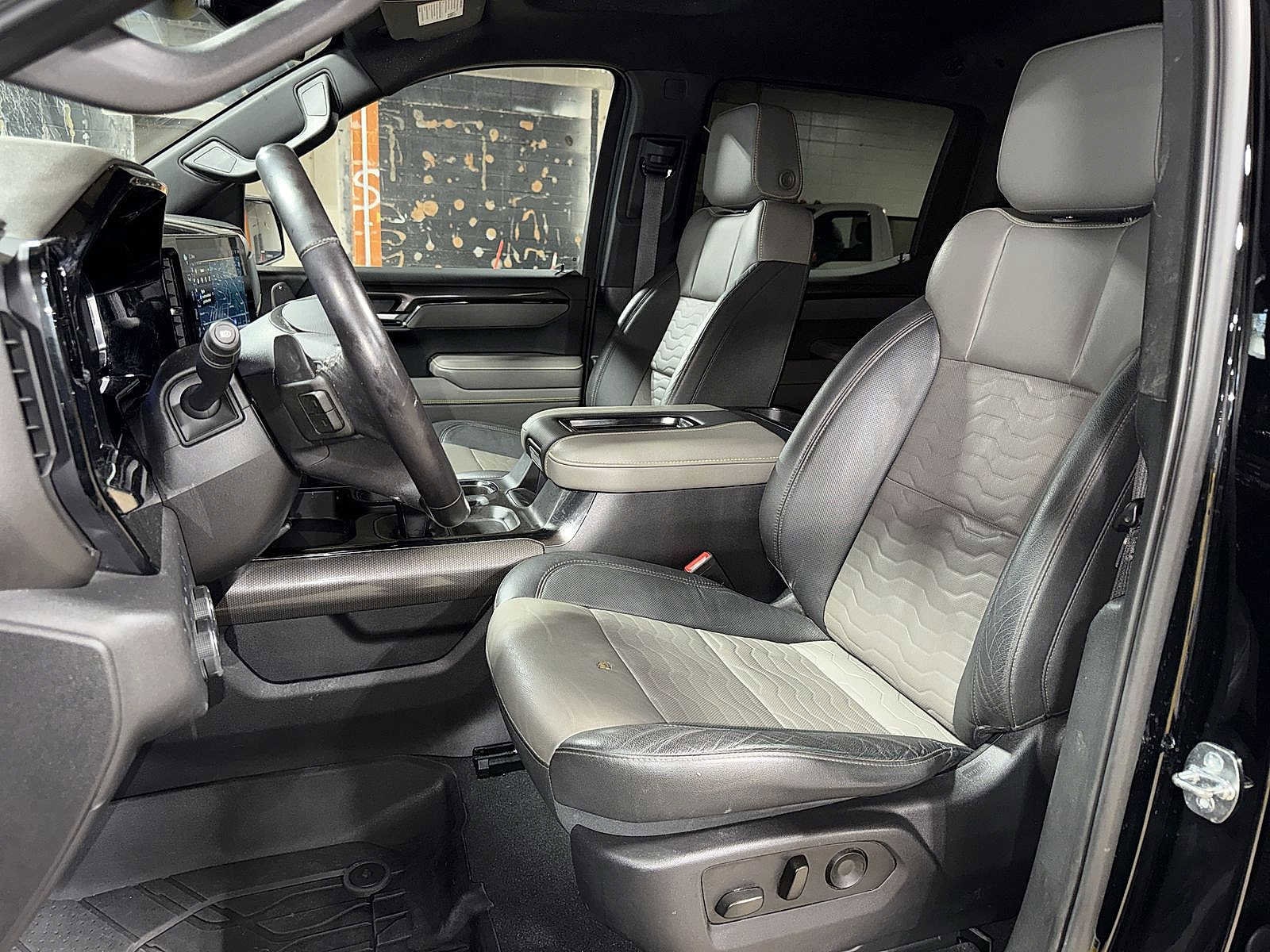 Thumbnail: 2022 Chevrolet Silverado 1500 - 15