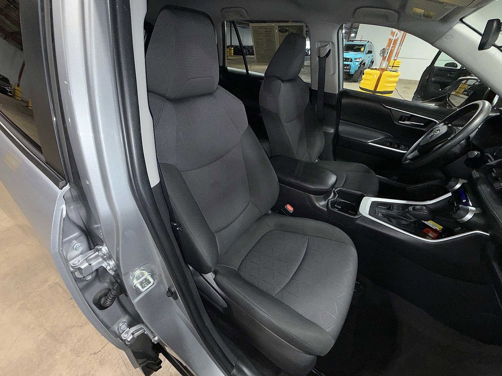 Thumbnail: 2024 Toyota RAV4 - 16