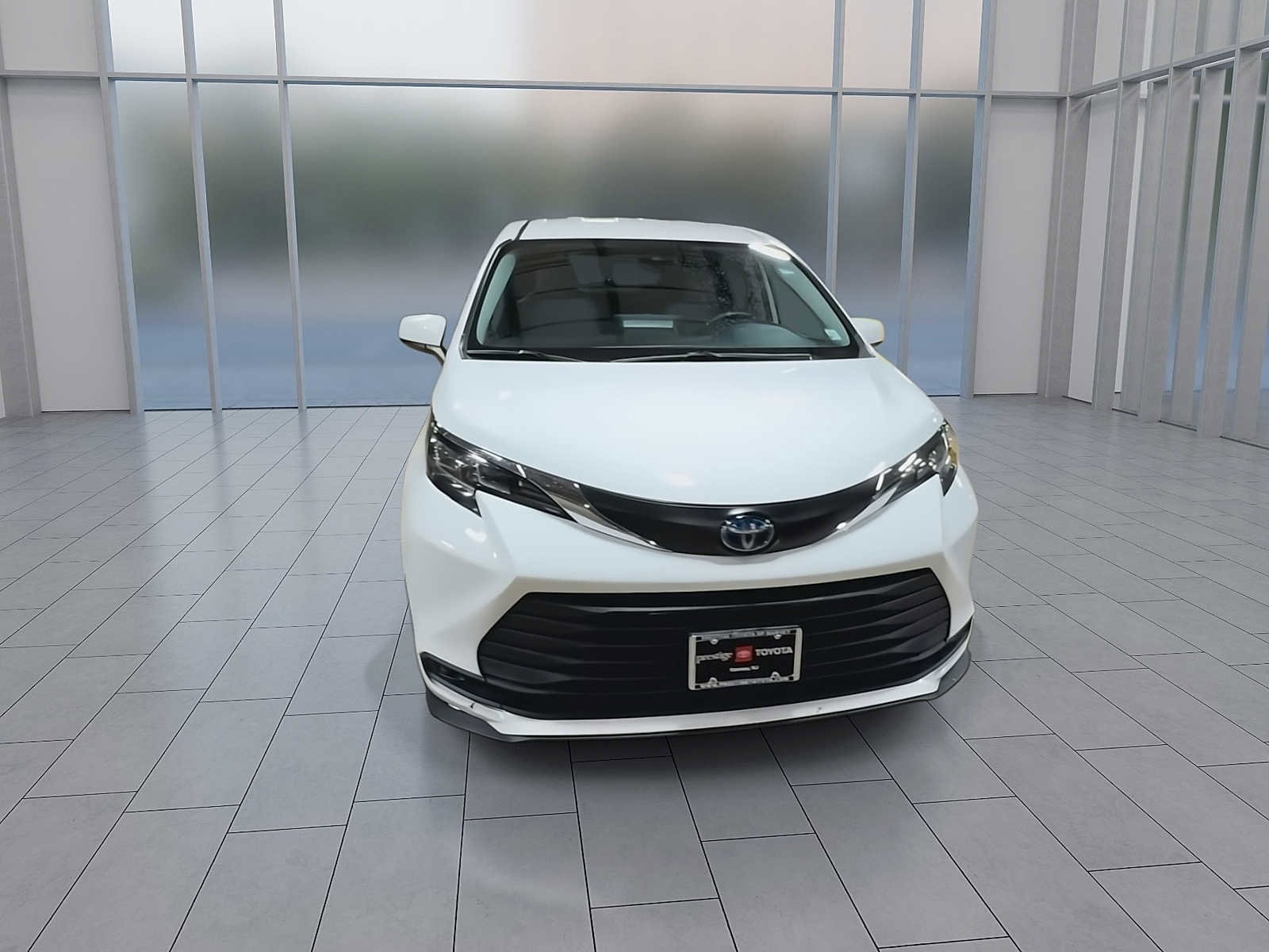 Thumbnail: 2021 Toyota Sienna - 3