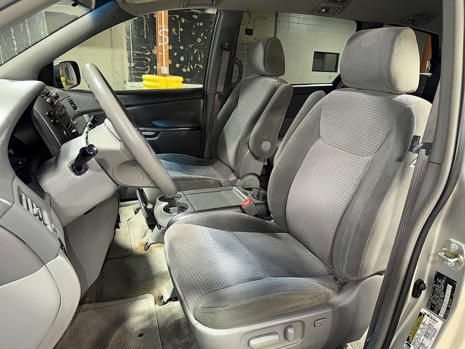 Thumbnail: 2006 Toyota Sienna - 13