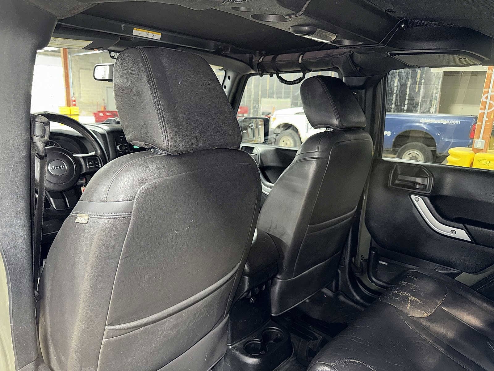 Thumbnail: 2015 Jeep Wrangler - 24