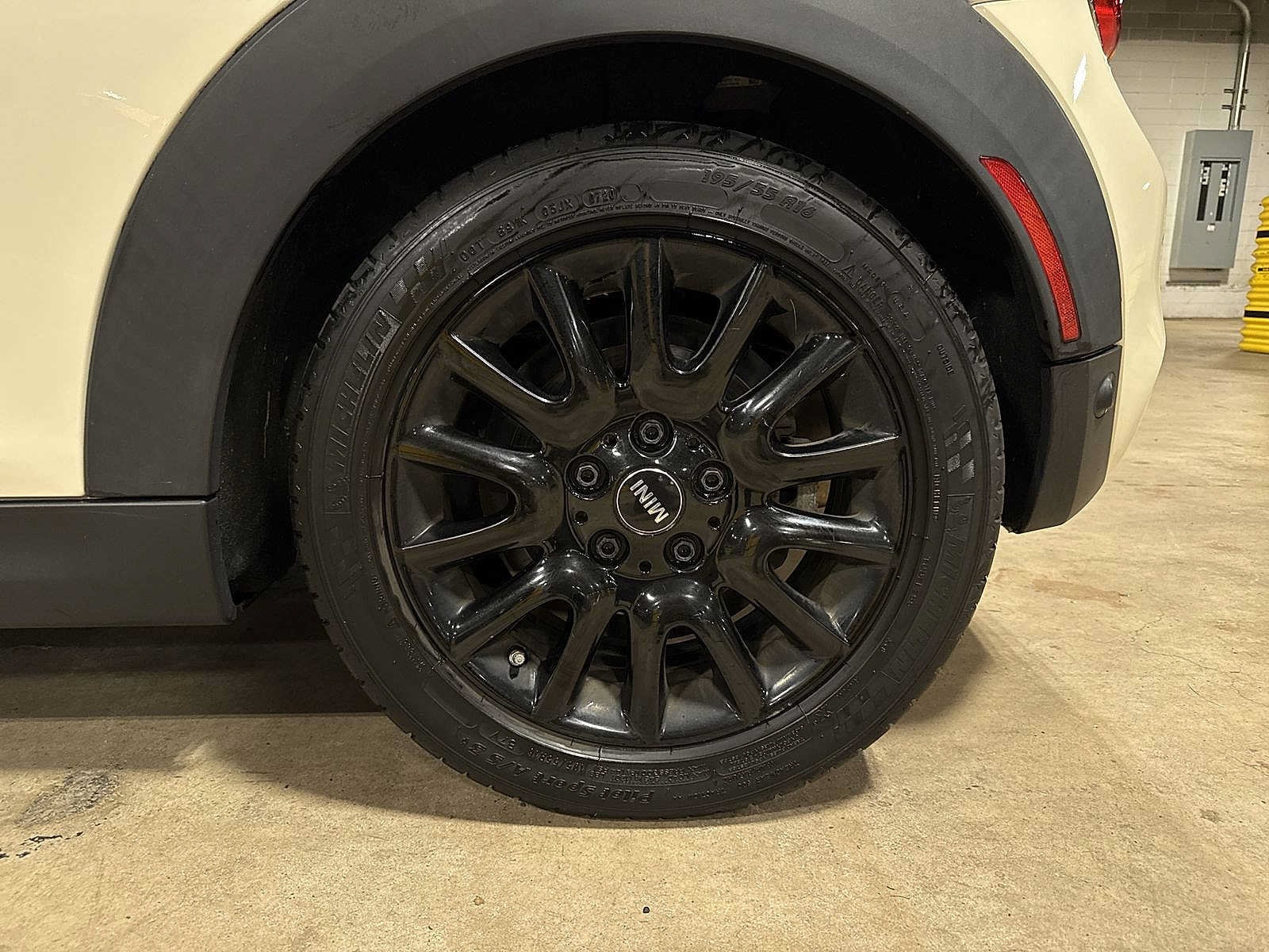 Thumbnail: 2019 MINI Cooper Convertible - 10