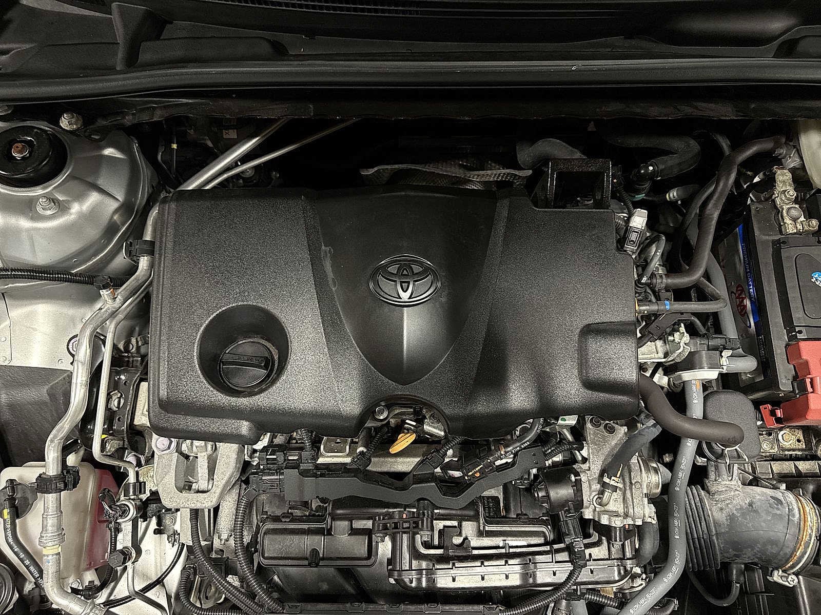 Thumbnail: 2021 Toyota Camry - 12