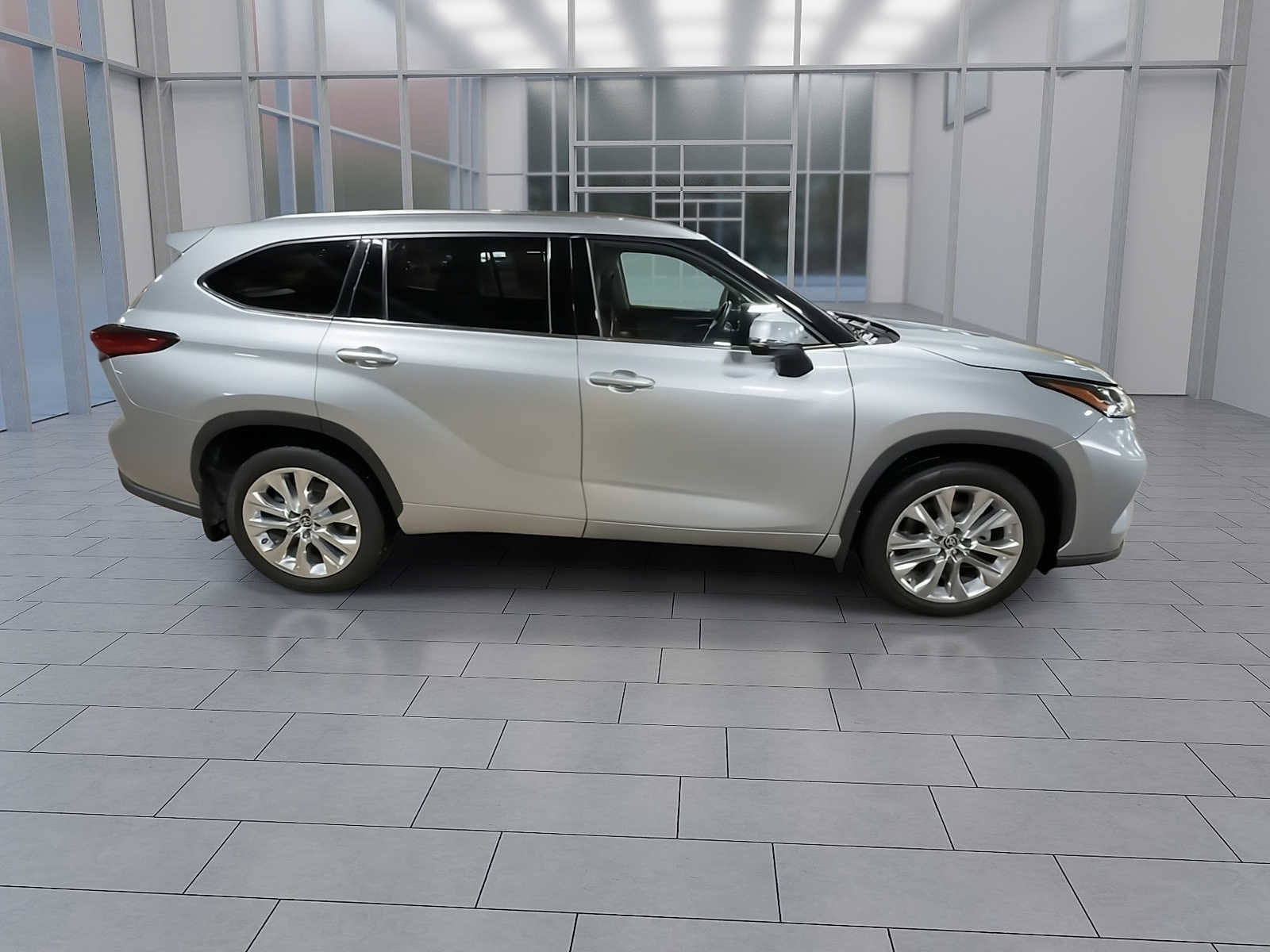 Thumbnail: 2020 Toyota Highlander - 9