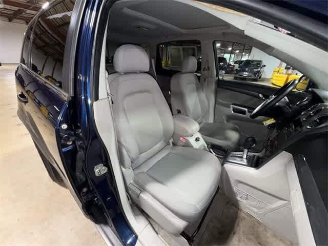 Thumbnail: 2009 Saturn VUE - 16