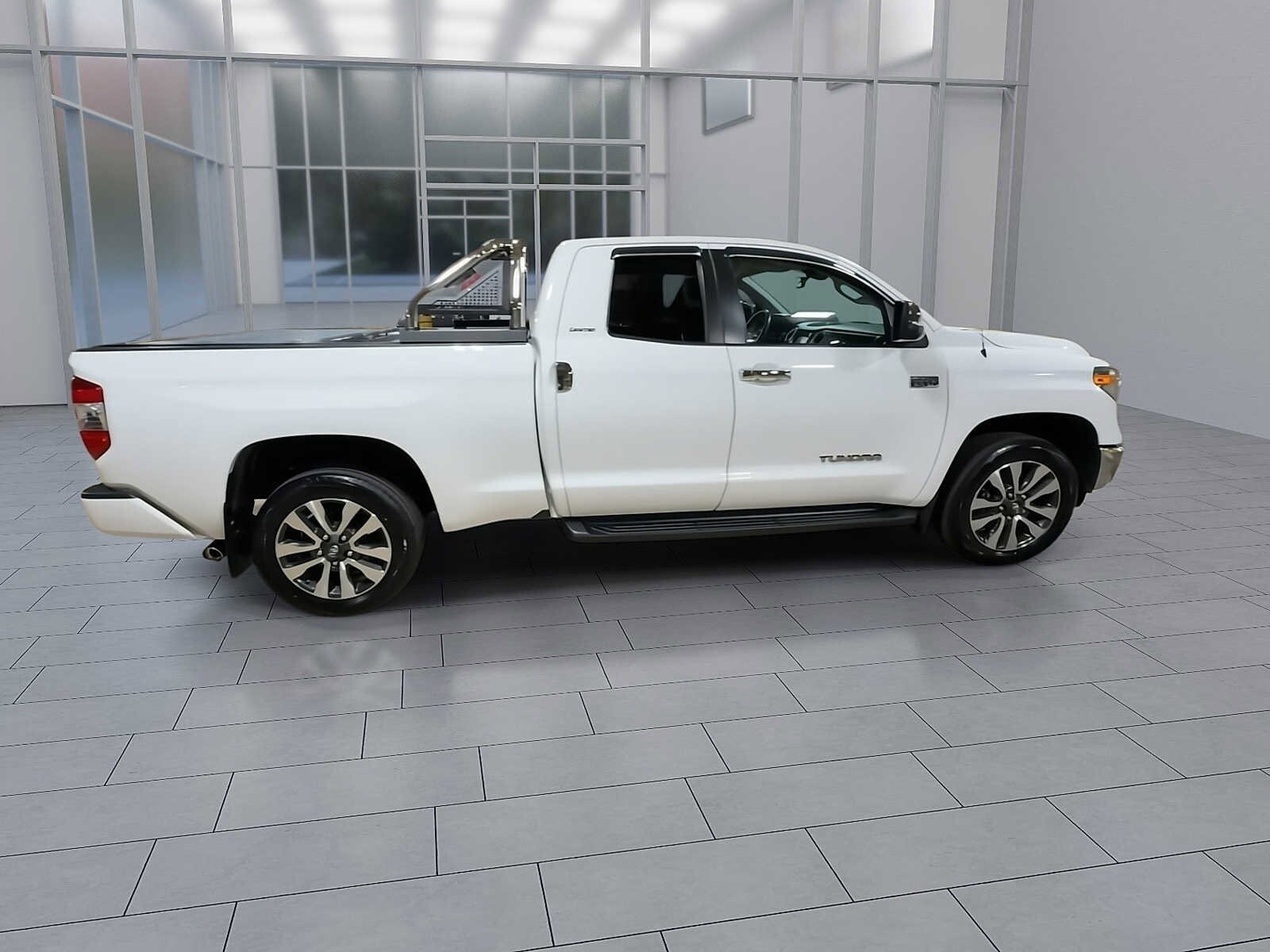 Thumbnail: 2019 Toyota Tundra - 9