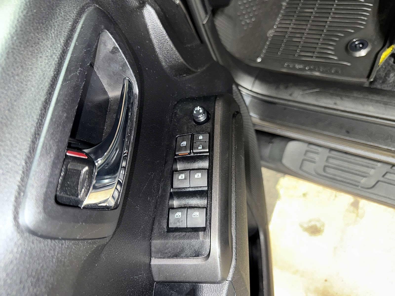 Thumbnail: 2023 Toyota Tacoma - 22