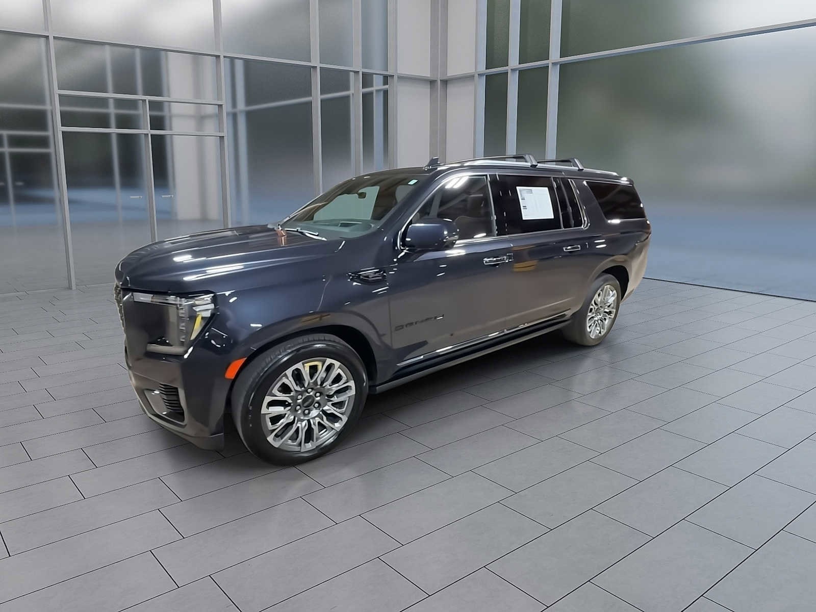 Thumbnail: 2023 GMC Yukon XL - 4