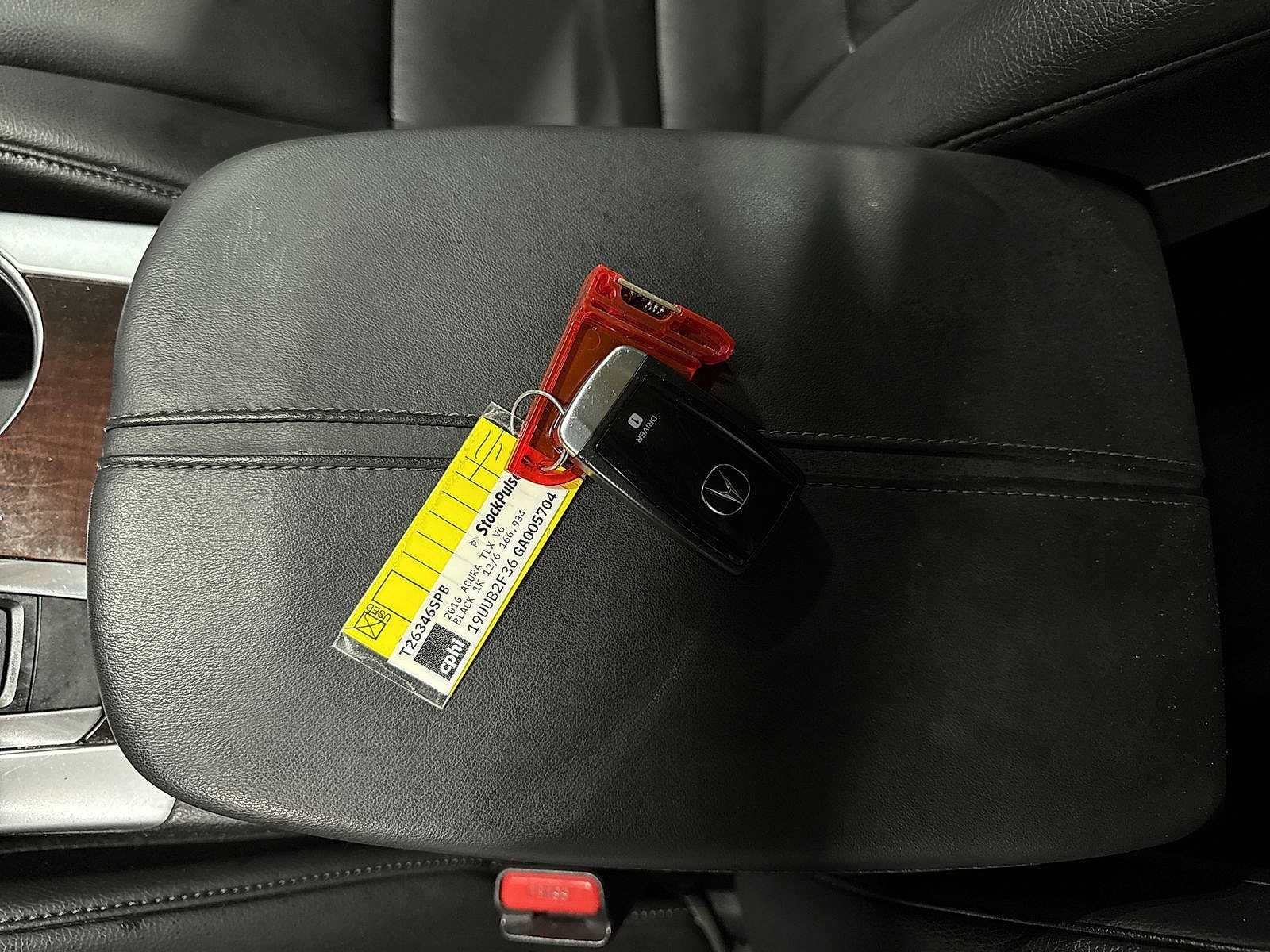 Thumbnail: 2016 Acura TLX - 33