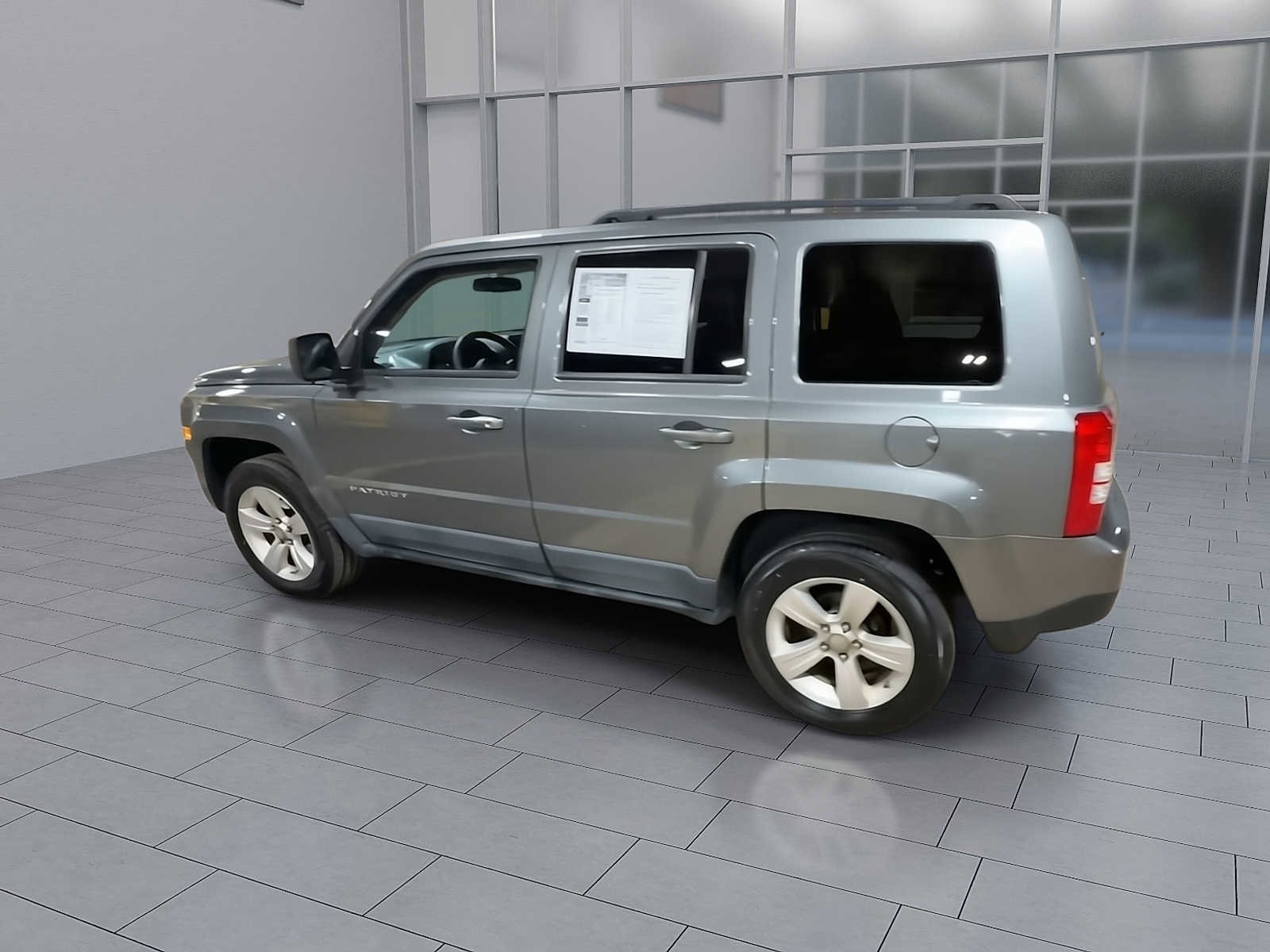 Thumbnail: 2011 Jeep Patriot - 6