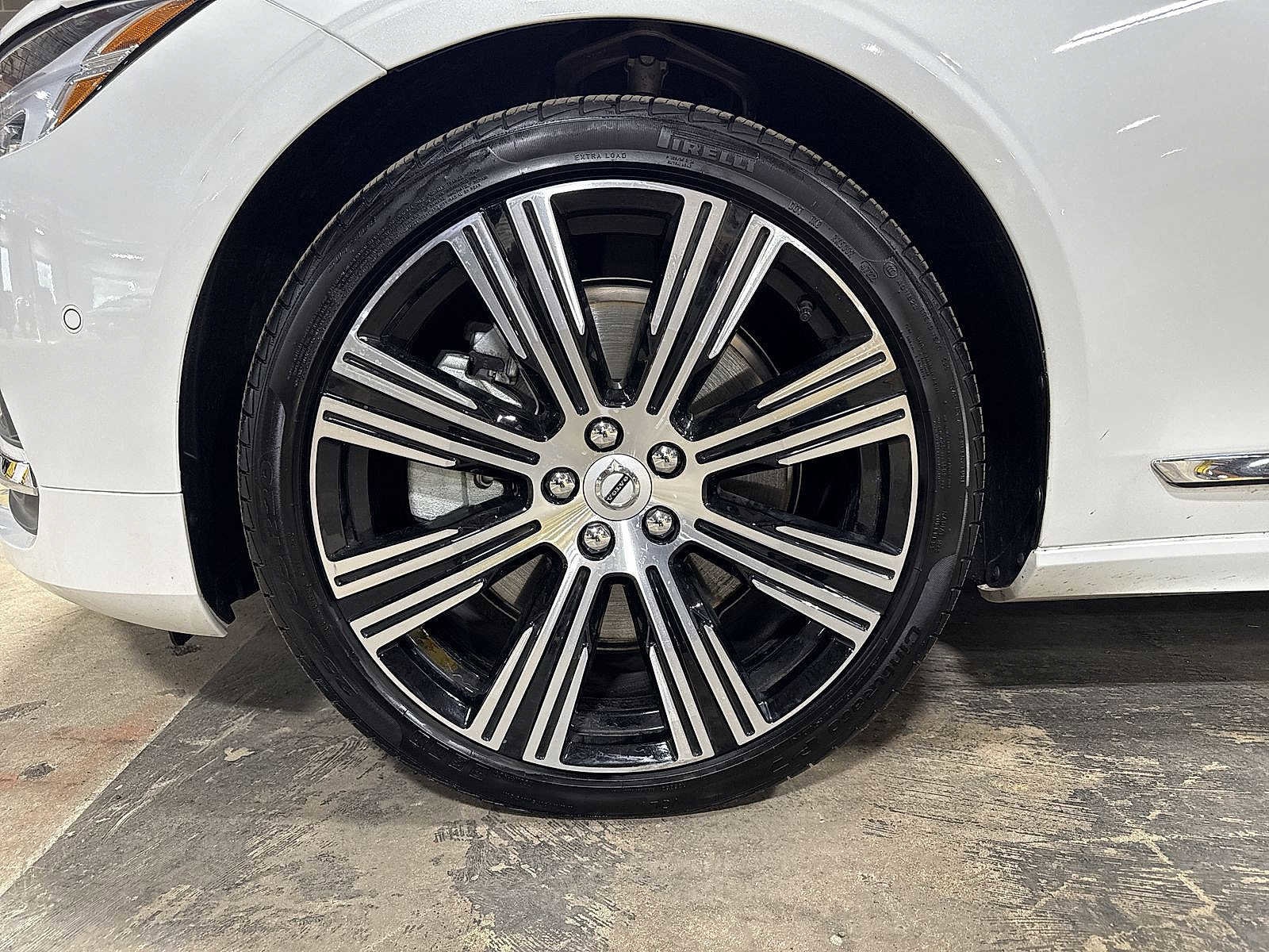 Thumbnail: 2025 Volvo S90 - 10