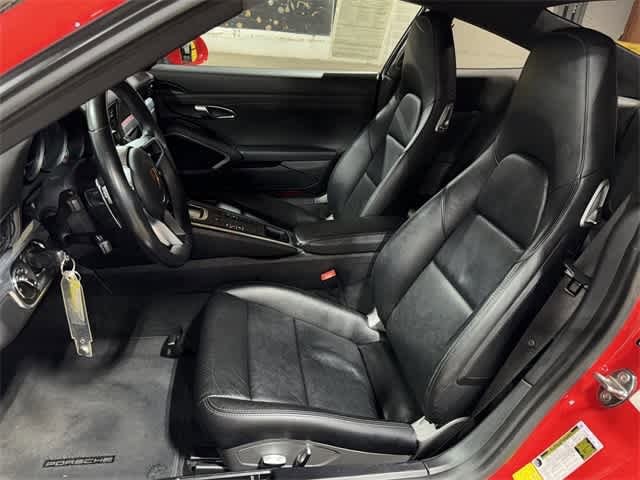 Thumbnail: 2019 Porsche 911 - 15
