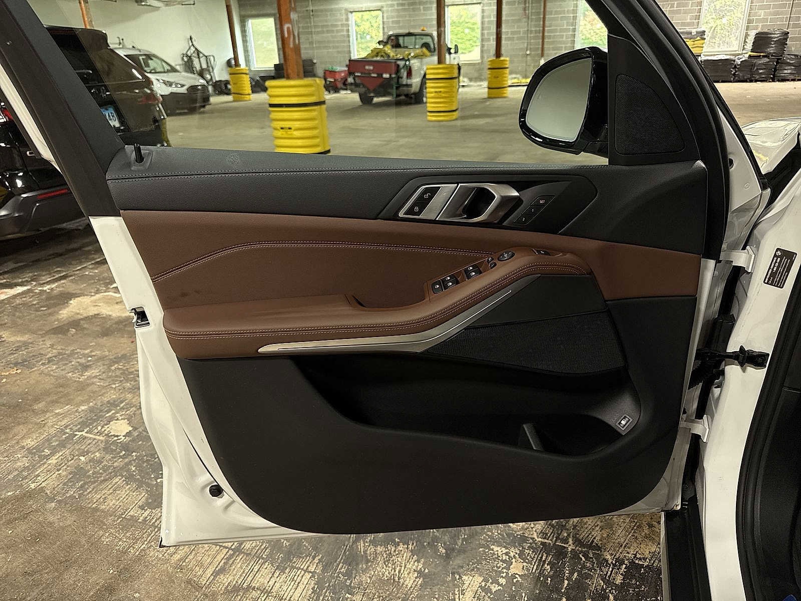 Thumbnail: 2022 BMW X5 - 32