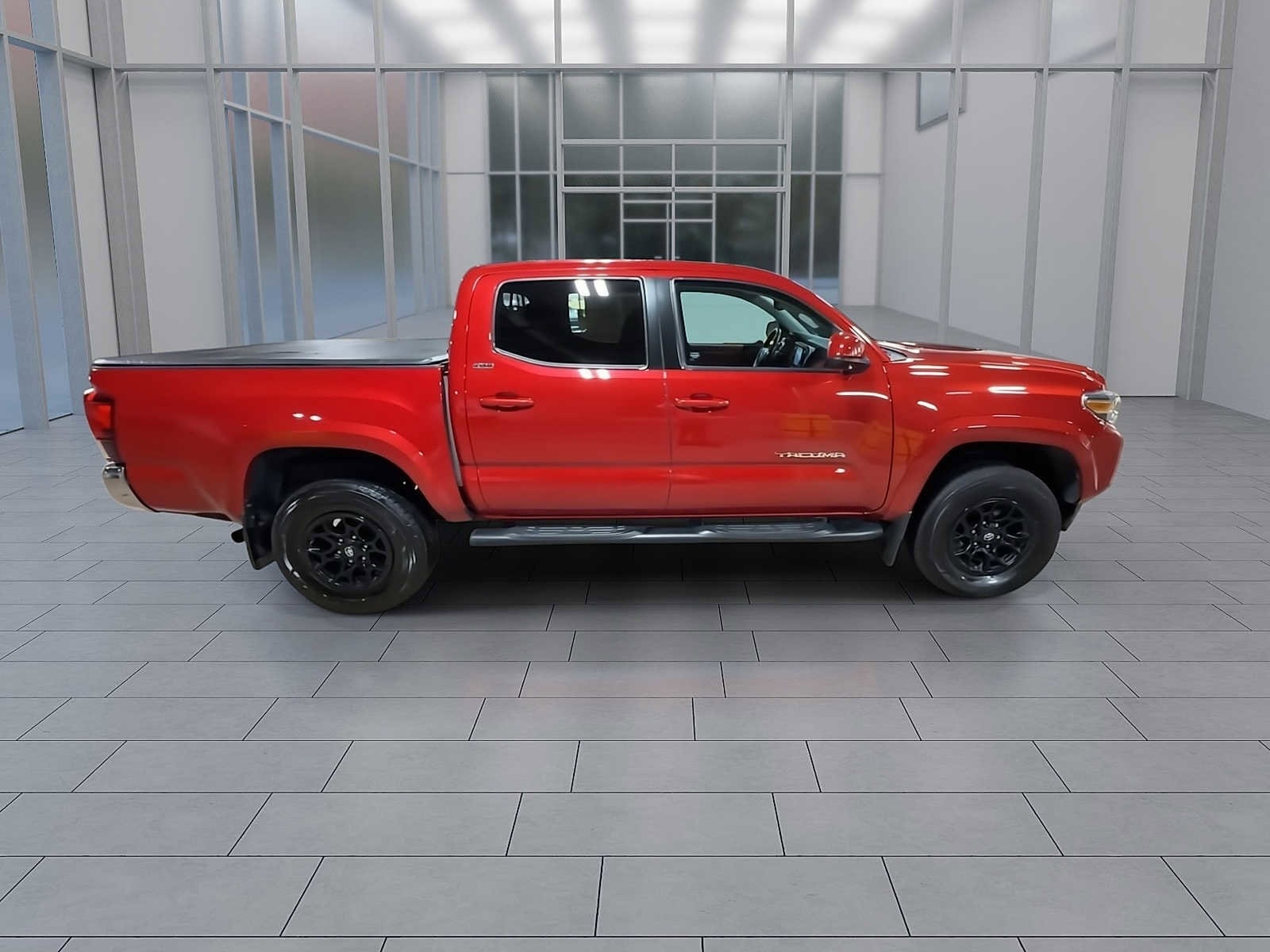 Thumbnail: 2020 Toyota Tacoma - 9