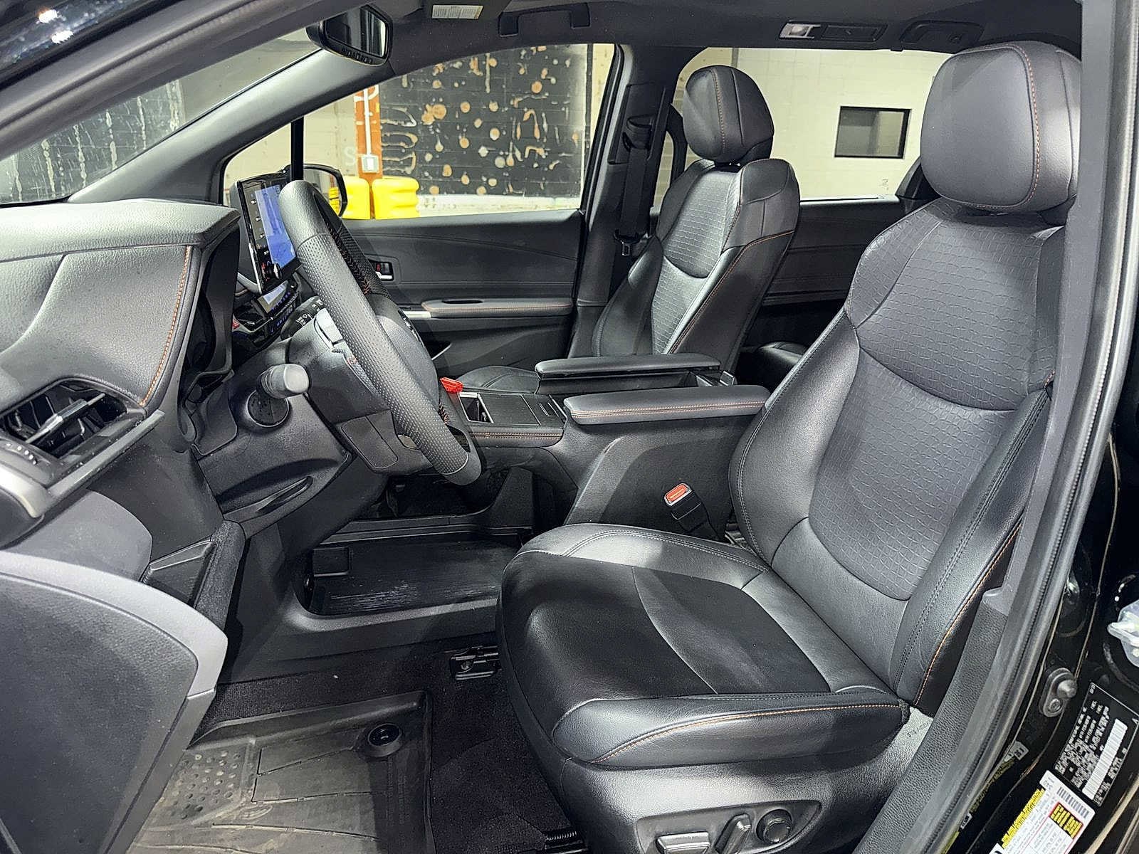 Thumbnail: 2023 Toyota Sienna - 15